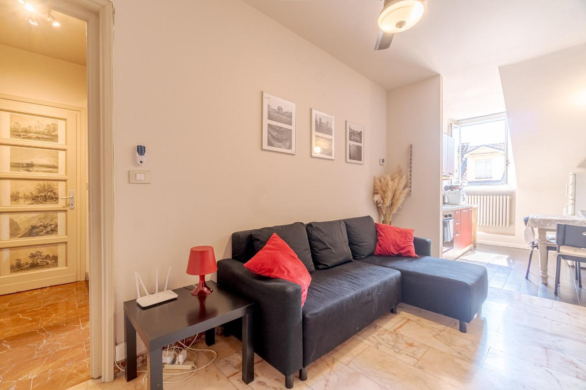 Casa Valeggio Attic Apt Few Steps From Porta Nuova Apartment Turin
