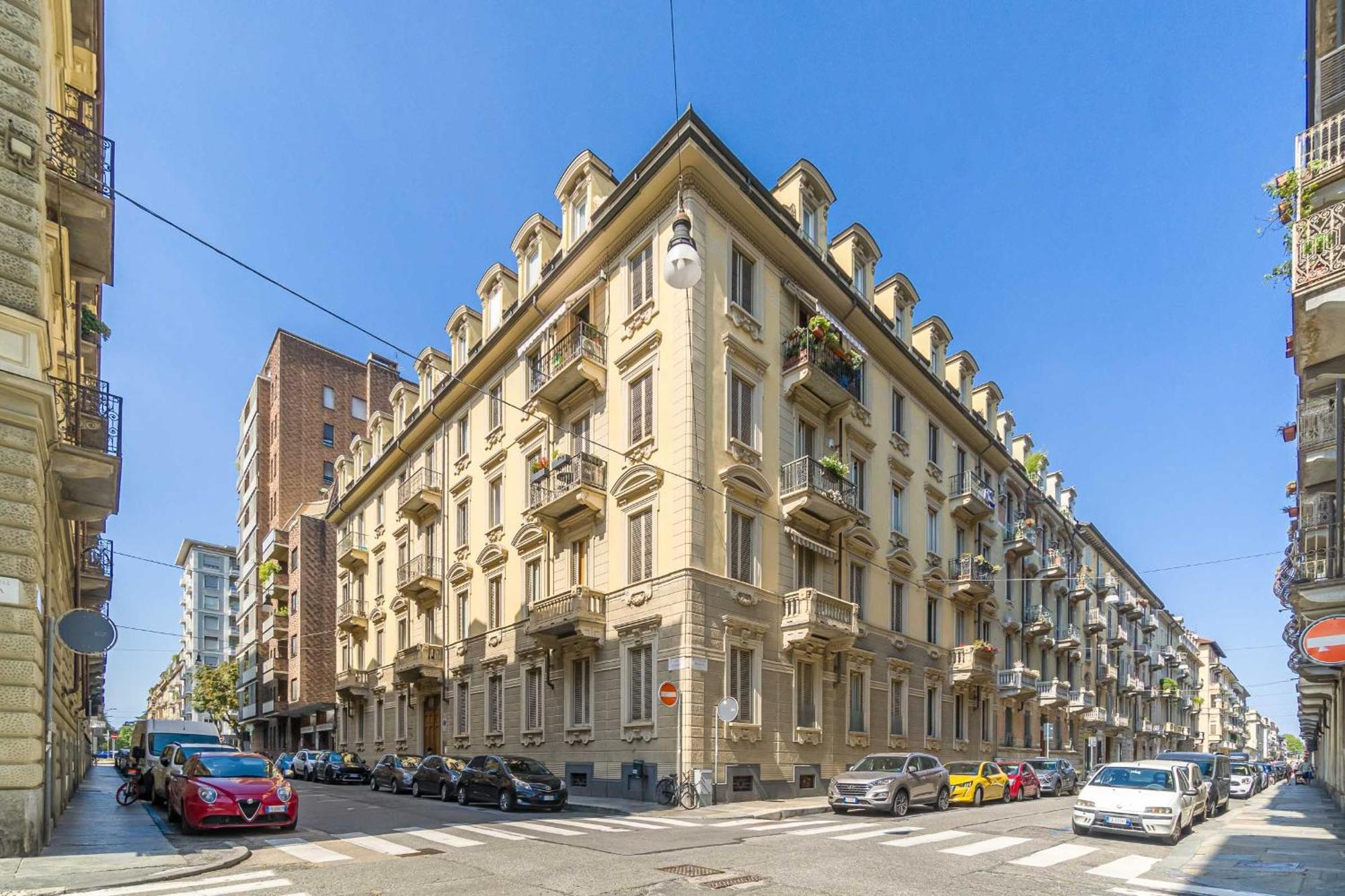 Casa Valeggio Attic Apt Few Steps From Porta Nuova *