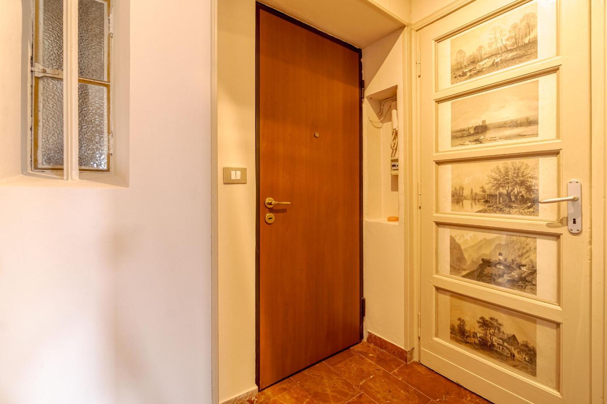 Casa Valeggio Attic Apt Few Steps From Porta Nuova Turin